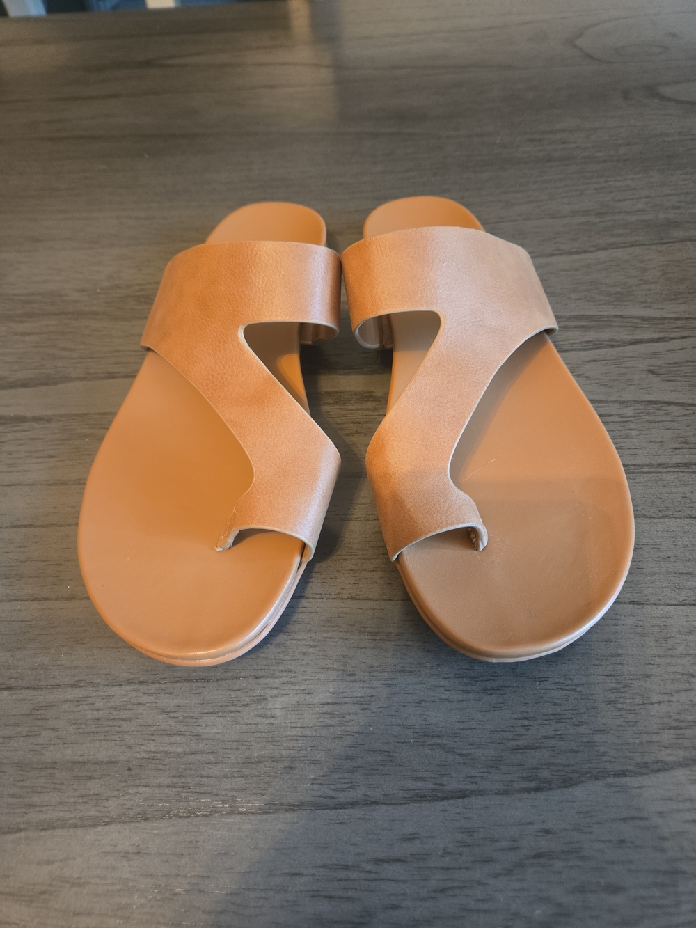 Naturalizer Tan Slide Sandals with Toe-Loop - Picture 2 of 4